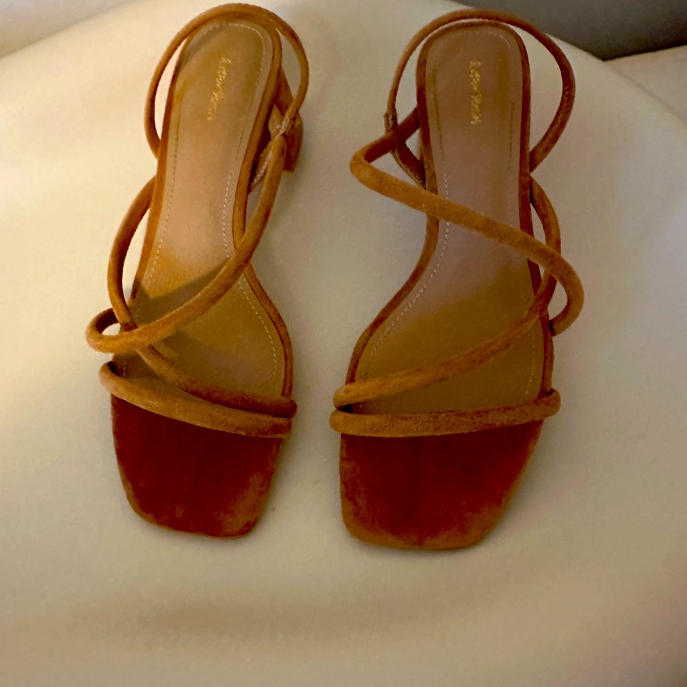 & Other Stories Tan Strappy Sandals side 38
